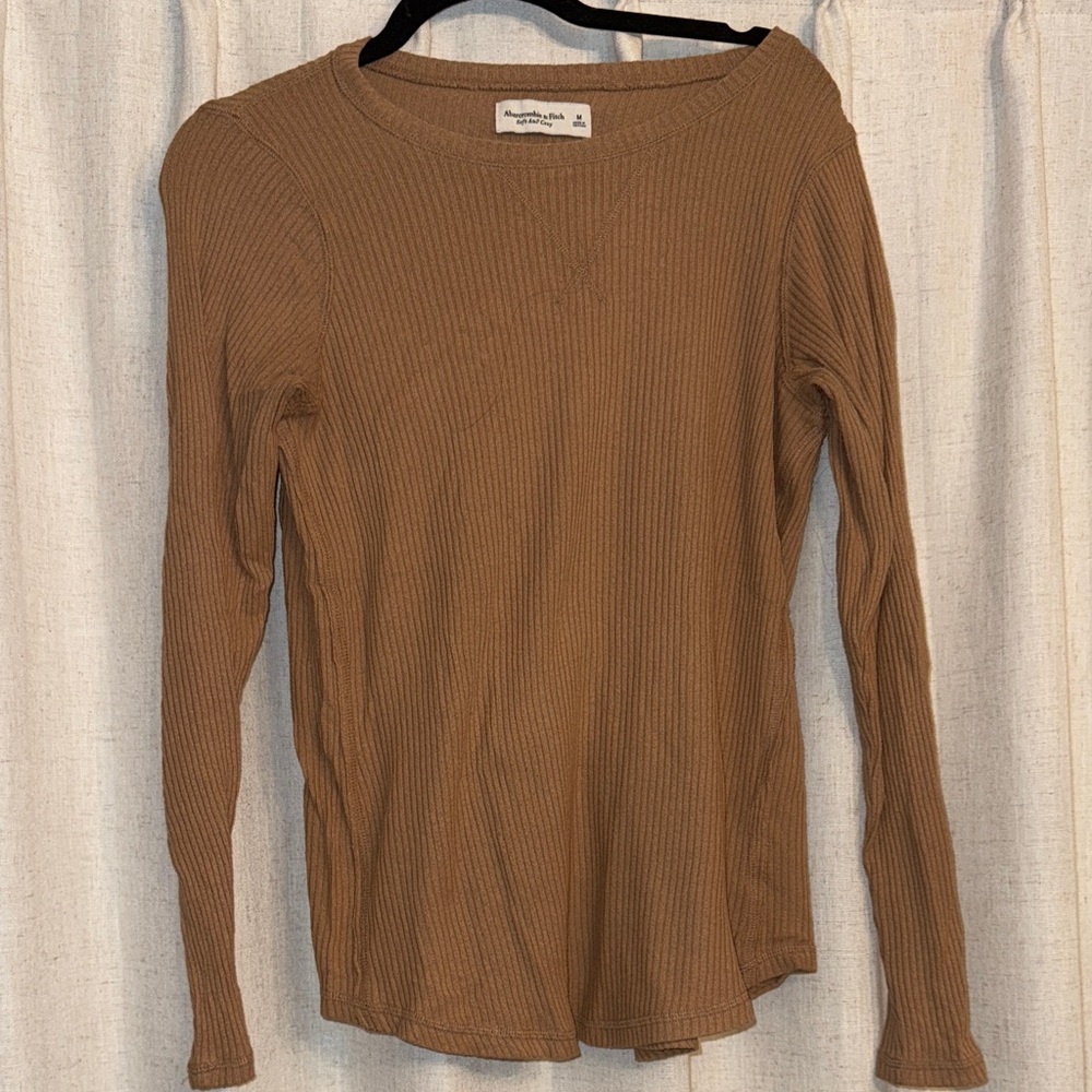 A&F Women’s Ran Ribbed Long Sleeve Top